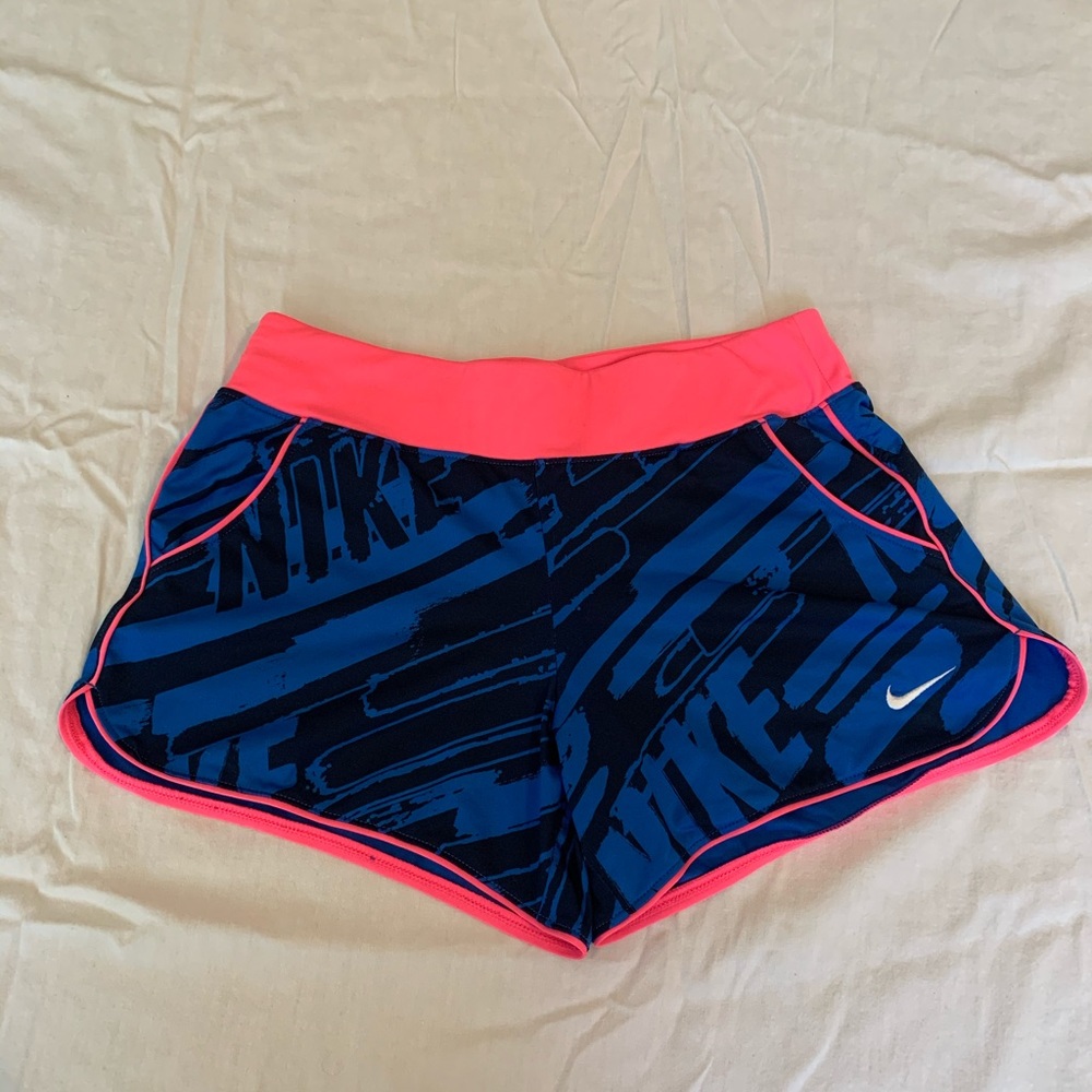 Nike athletic shorts size youth medium